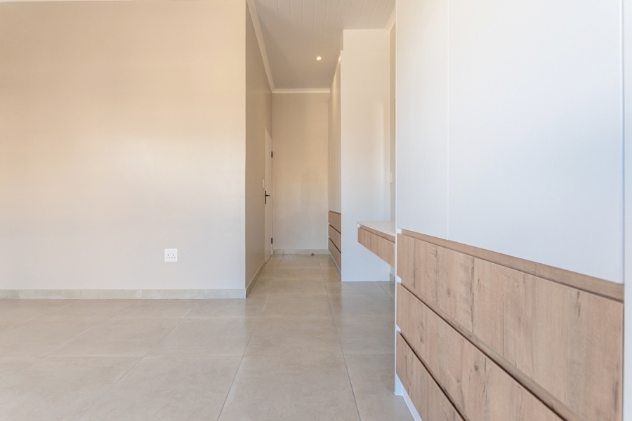 4 Bedroom Property for Sale in Country Club Western Cape